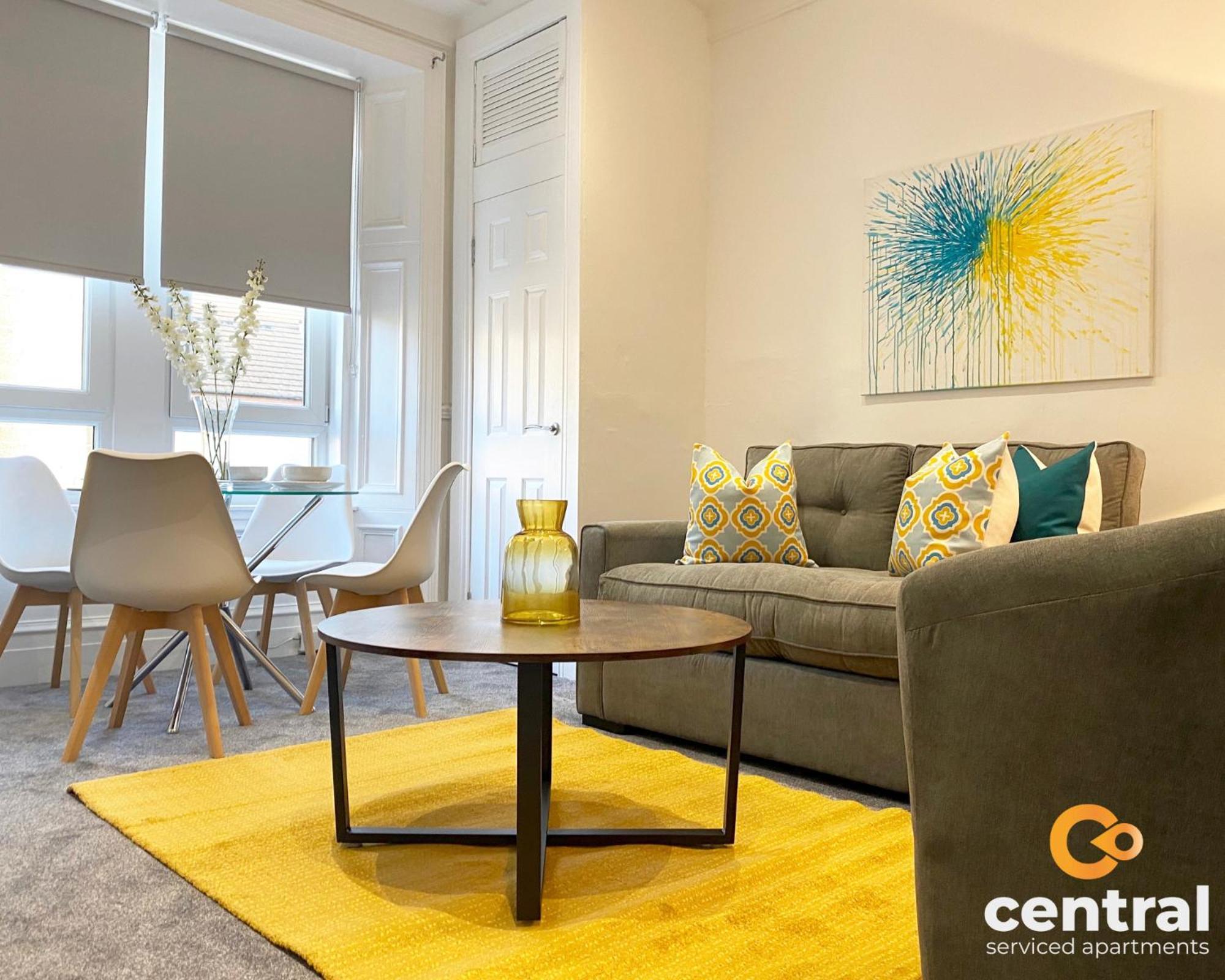 Central Serviced Apartments - Cosy 1 Bedroom - Modern - Close To Transport Links - Quiet Neighbourhood - Fast Wifi - Fully Equipped - Smart Tvs In All Rooms - Monthly Stays Welcome - Free Street Parking - Ideal Relocation To Dundee Accommodation Eksteriør billede